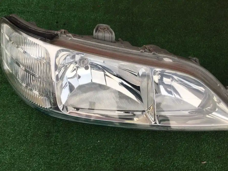Honda Accord VI 1999- Lampa Przód Oryginał europa