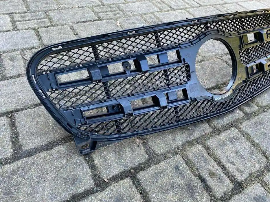 Mercedes GLA W156 Grill Atrapa
