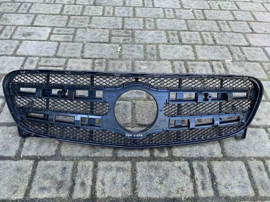 Mercedes GLA W156 Grill Atrapa