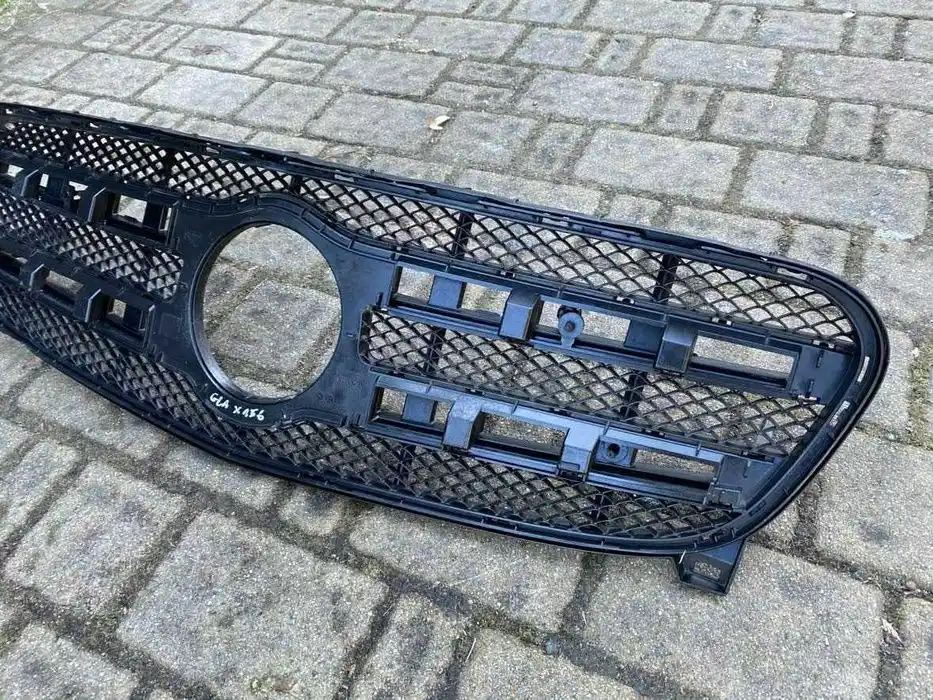 Mercedes GLA W156 Grill Atrapa