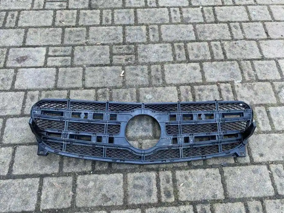 Mercedes GLA W156 Grill Atrapa
