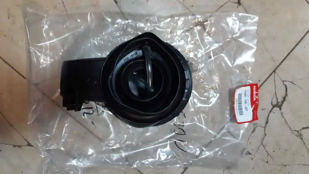 Honda Civic IX Wkładka Wlewu Paliwa OEM