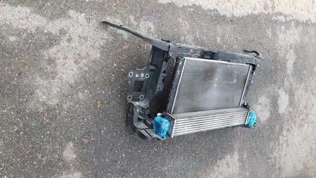 Honda Civic X Pas Przedni