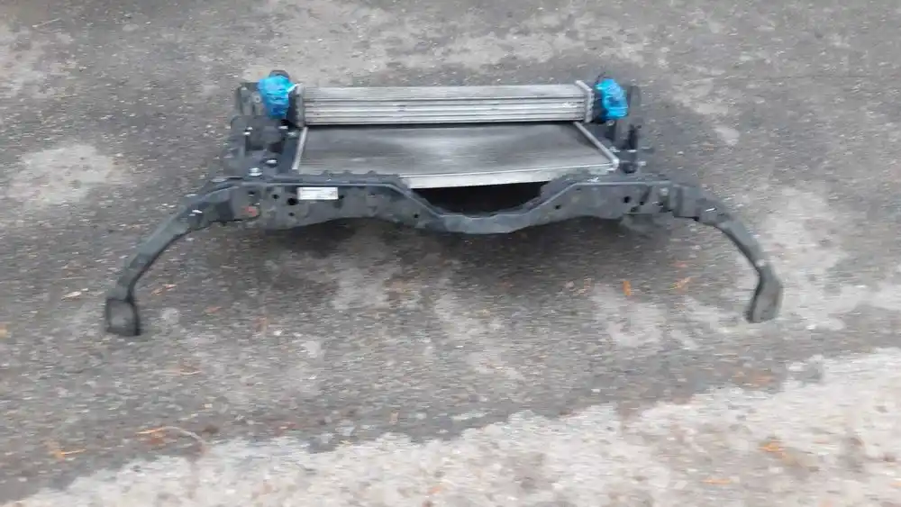Honda Civic X Pas Przedni