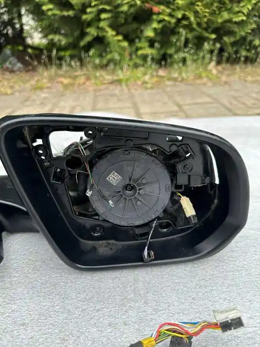 Mercedes GLE W167 Lift Lusterko Prawe