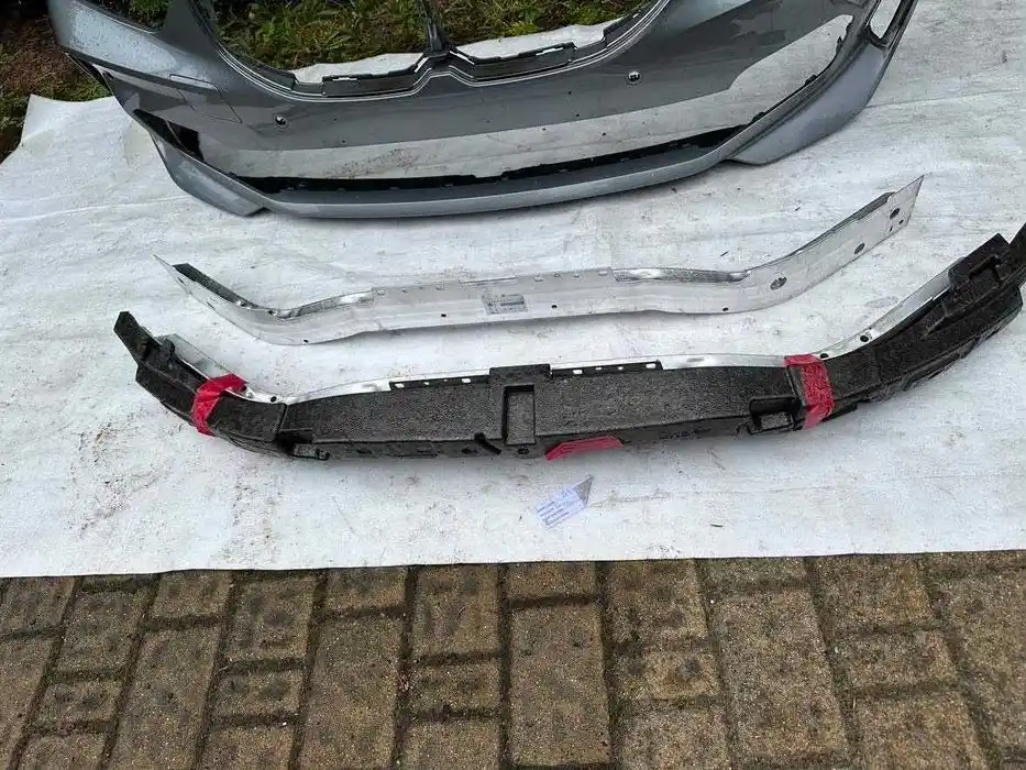 BMW 1 F40 M Pakiet absorber Styropian Przód Przedni