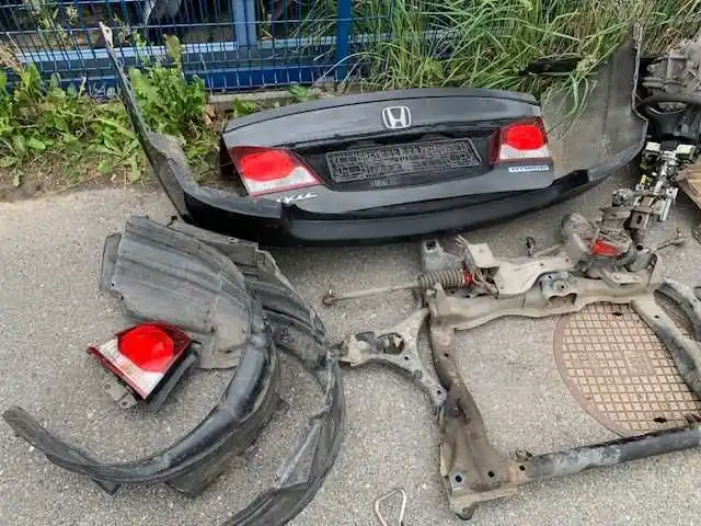 Honda Civic VIII 4d Sedan 1.3 ima Hybrid Zwrotnica Prawa
