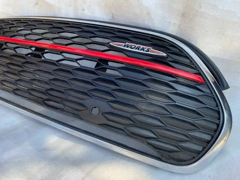 MINI F54  John Cooper Works Grill Atrapa