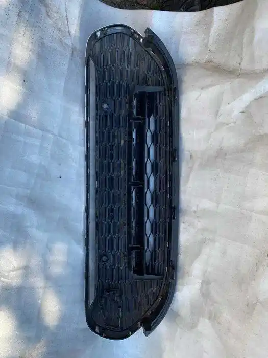 MINI F54  John Cooper Works Grill Atrapa
