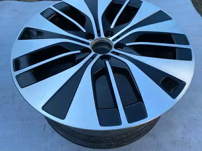 Mercedes OE EQE W295 Pojedyńcza Felga 20