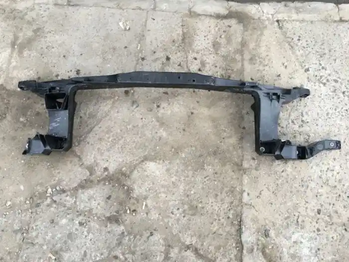 Mercedes Vito 447, 2014- Pas Przedni - Uszkodzony