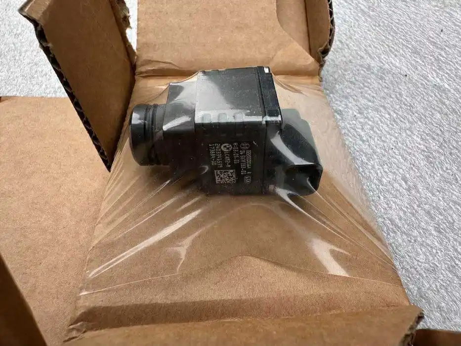 BMW 3 G20 G21 Kamera Cofania OEM