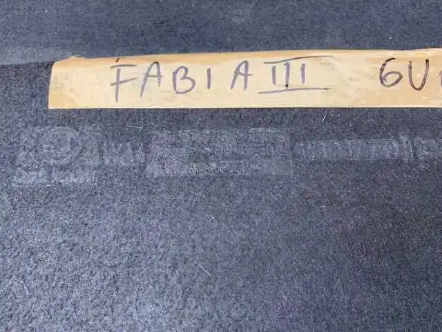 Skoda Fabia III 6V0 Półka Tylna OEM