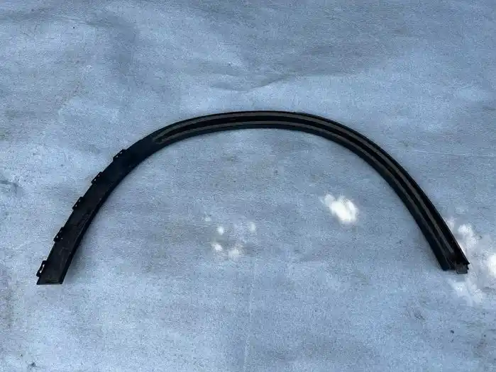 Mercedes GLA W156 Listwa Błotnika Lewa Tylna
