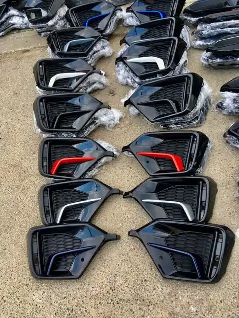 Honda Civic X Lifting 2020- Zaślepka Zderzaka tył