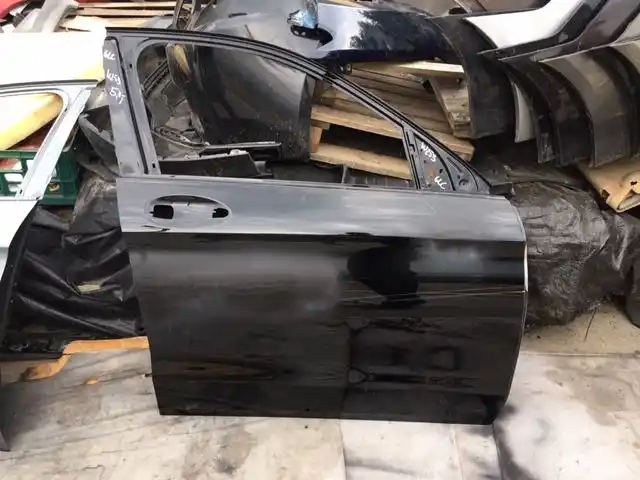 Mercedes GLC w253- Drzwi Prawy Przód