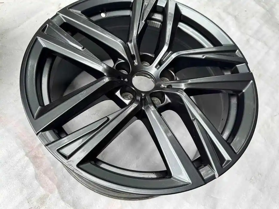 BMW 4 G22 G23 G24 Pojedyncza Felga 18