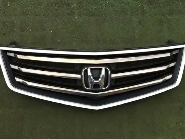 Honda Accord VIII 2.4 Type s- Grill Dymiony