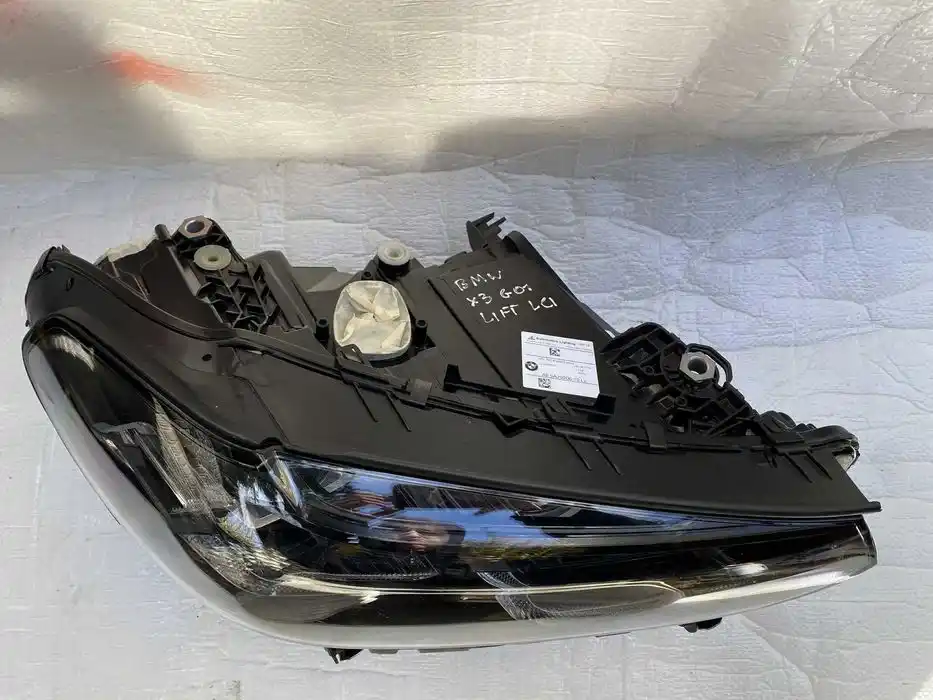 BMW X3 G01 LIFT LCI Lampa Przednia Prawa FULL LED