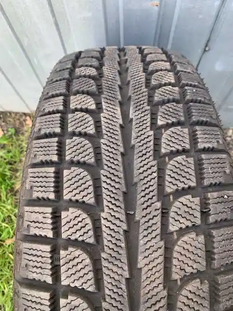 Opony 18 cali  Antares Grip 225/60R18  Komplet jak nowe 9mm