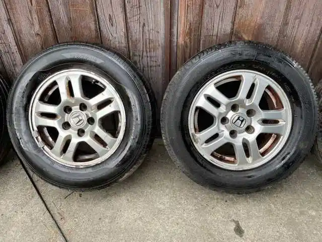 Honda CRV CR-V 1/2- Kola 15 Cali 205/70/15