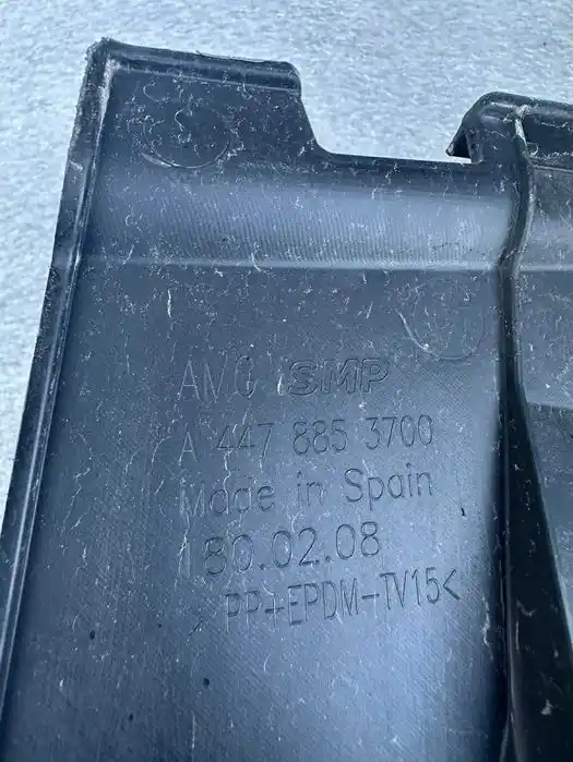 Mercedes V Klasa W447 Ślizg Zderzaka Przód Prawy