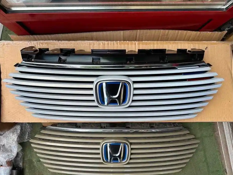 Honda HRV III 2021- Grill Atrapa