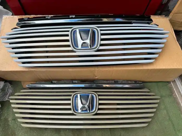 Honda HRV III 2021- Grill Atrapa