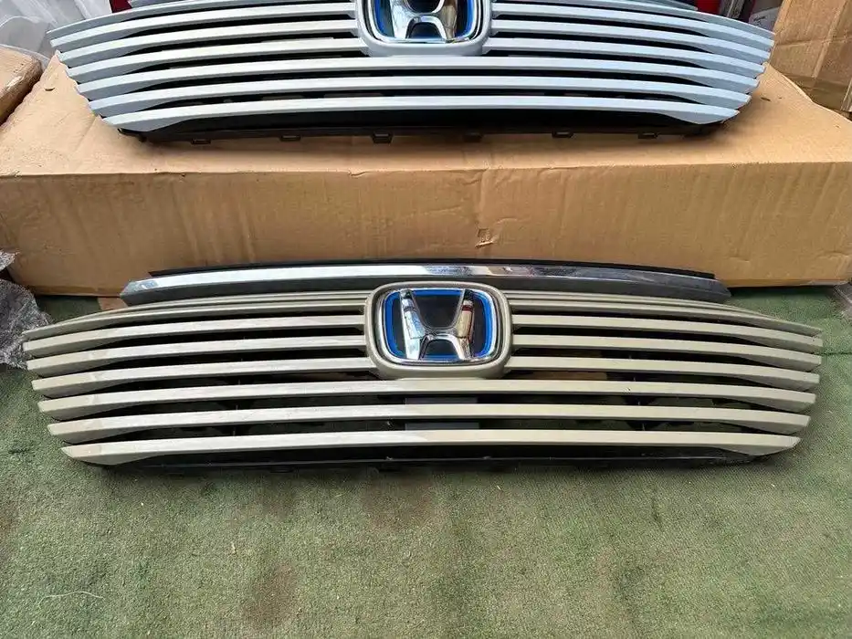 Honda HRV III 2021- Grill Atrapa
