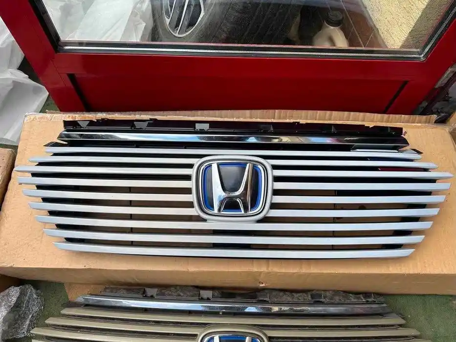 Honda HRV III 2021- Grill Atrapa
