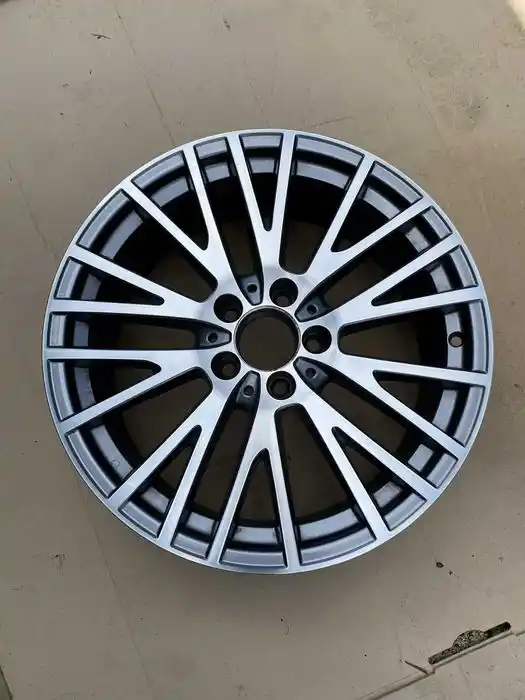 Mercedes A Klasa W177 Pojedyńcza Felga 18