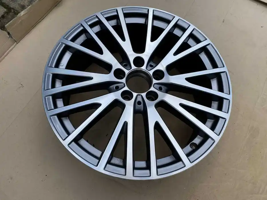 Mercedes A Klasa W177 Pojedyńcza Felga 18
