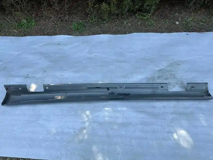 Mercedes B Klasa W246 Listwa Progowa Prawa