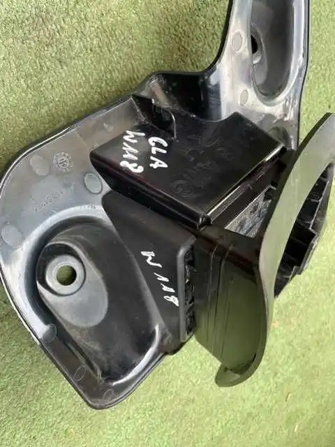 Mercedes CLA w 118- Mocowanie Zderzaka