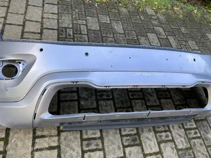 Jeep Grand Cherokee Wk2 Zderzak Przedni