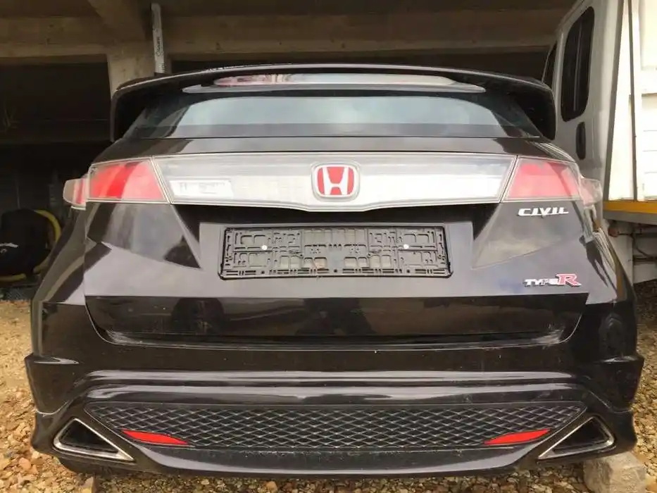 Honda Civic UFO VIII Type R Type-r  2007-  zderzak Tył