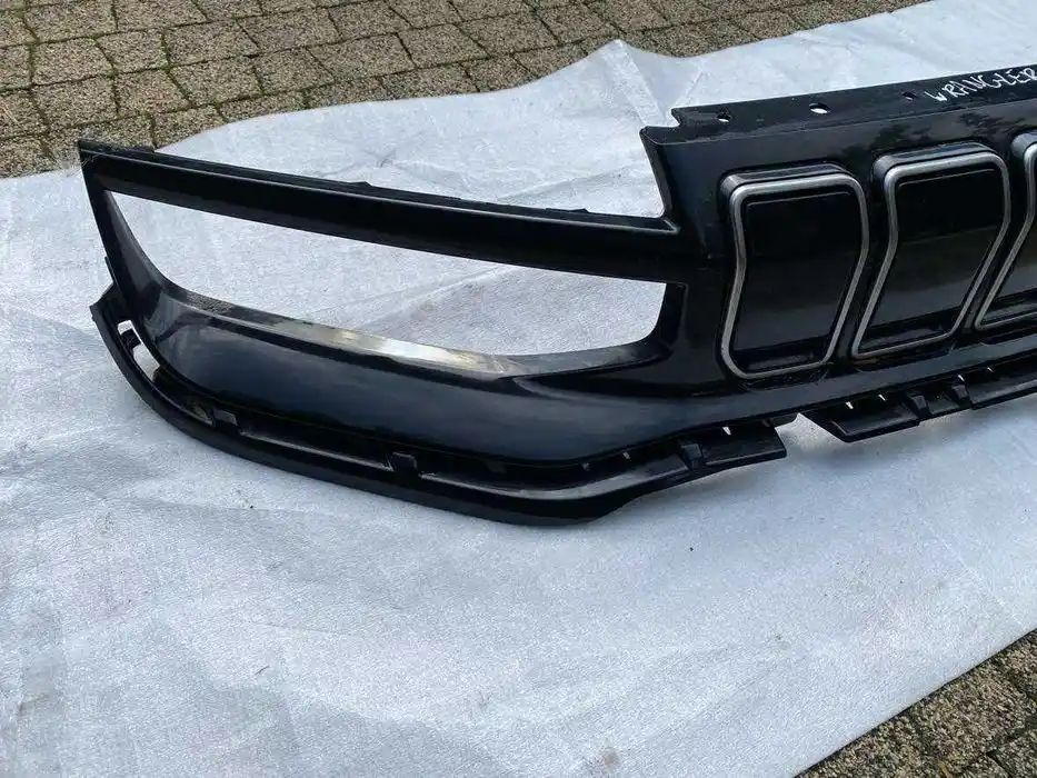 Jeep Avenger Zderzak Grill Atrapa Przód