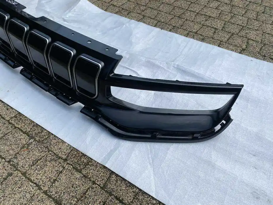 Jeep Avenger Zderzak Grill Atrapa Przód