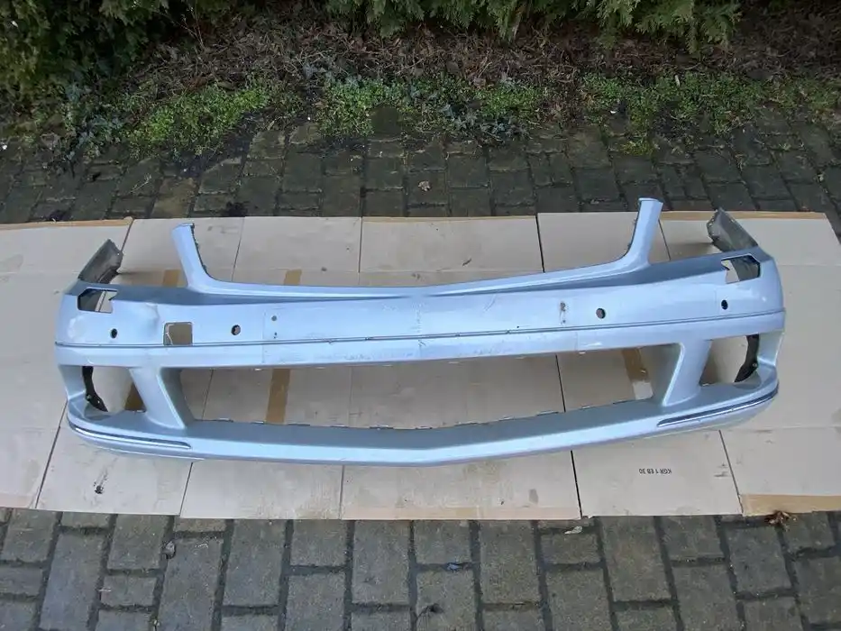 Mercedes C Klasa W204 Zderzak Przód Przedni