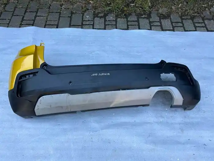 Jeep Avenger Zderzak Tył Tylny