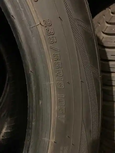 Opony Zimowe 19  Falken Eurowinter HS01 235/55 R19 105V  8mm