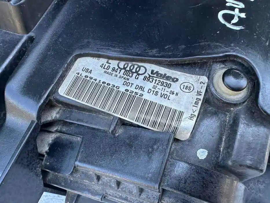 Audi Q7 4L Lampa Przednia Lewa prawa USA