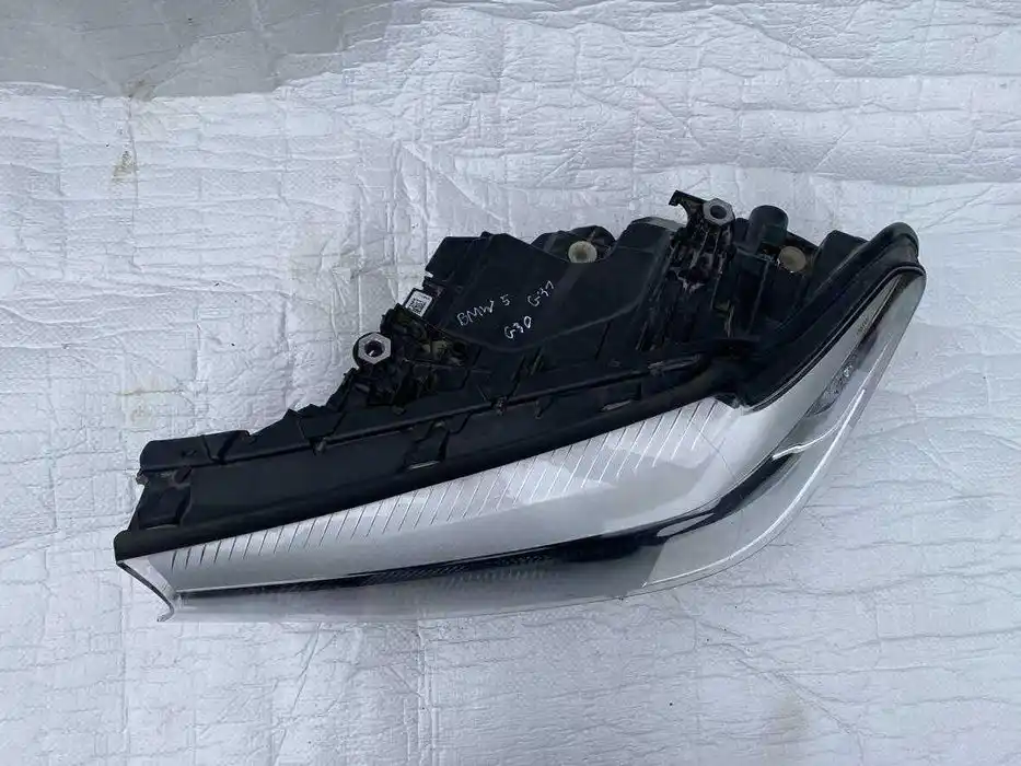 BMW 5 G30 Lampa Przód Przednia Lewa
