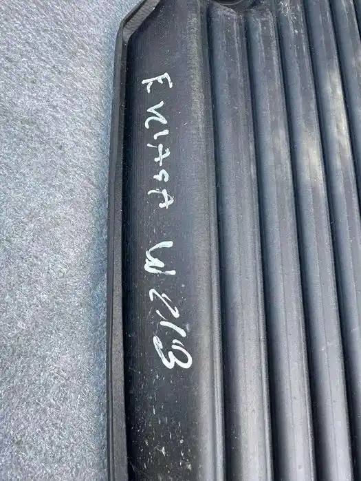 Mercedes E Klasa W213 Komplet Dywaników