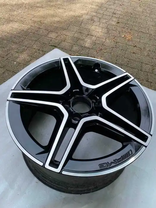 Mercedes C Klasa W205 Pojedyncza Felga 18