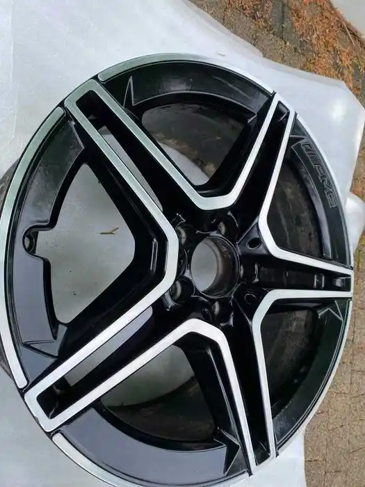 Mercedes C Klasa W205 Pojedyncza Felga 18