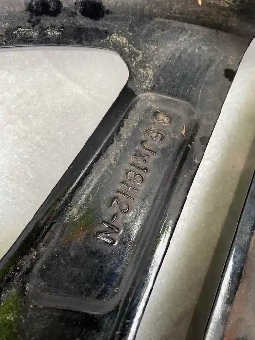 Mercedes C Klasa W205 Pojedyncza Felga 18