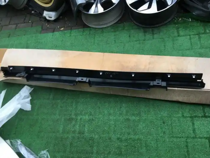 Honda CRV / CR-V IV 2015 Lift- Listwa Progu NOWA
