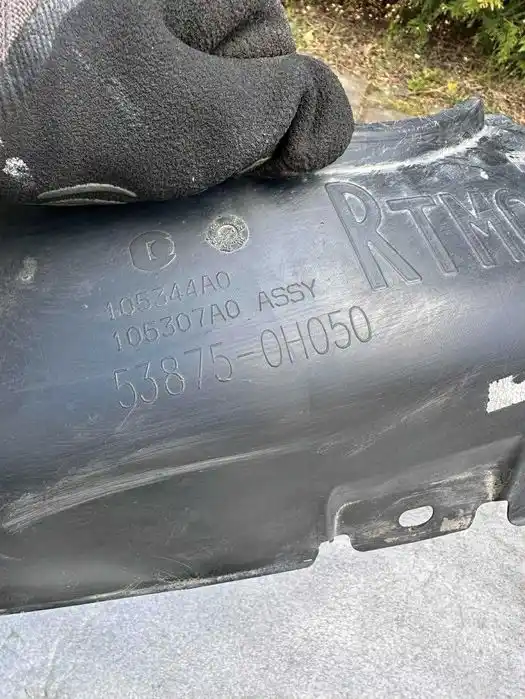 Toyota Aygo II Nadkole Przednie Prawe