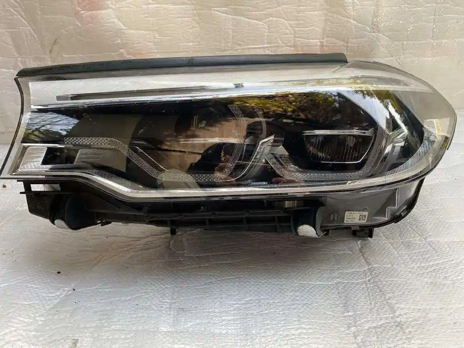 BMW 5 G30 G31 Lampa Przód Przednia Lewa